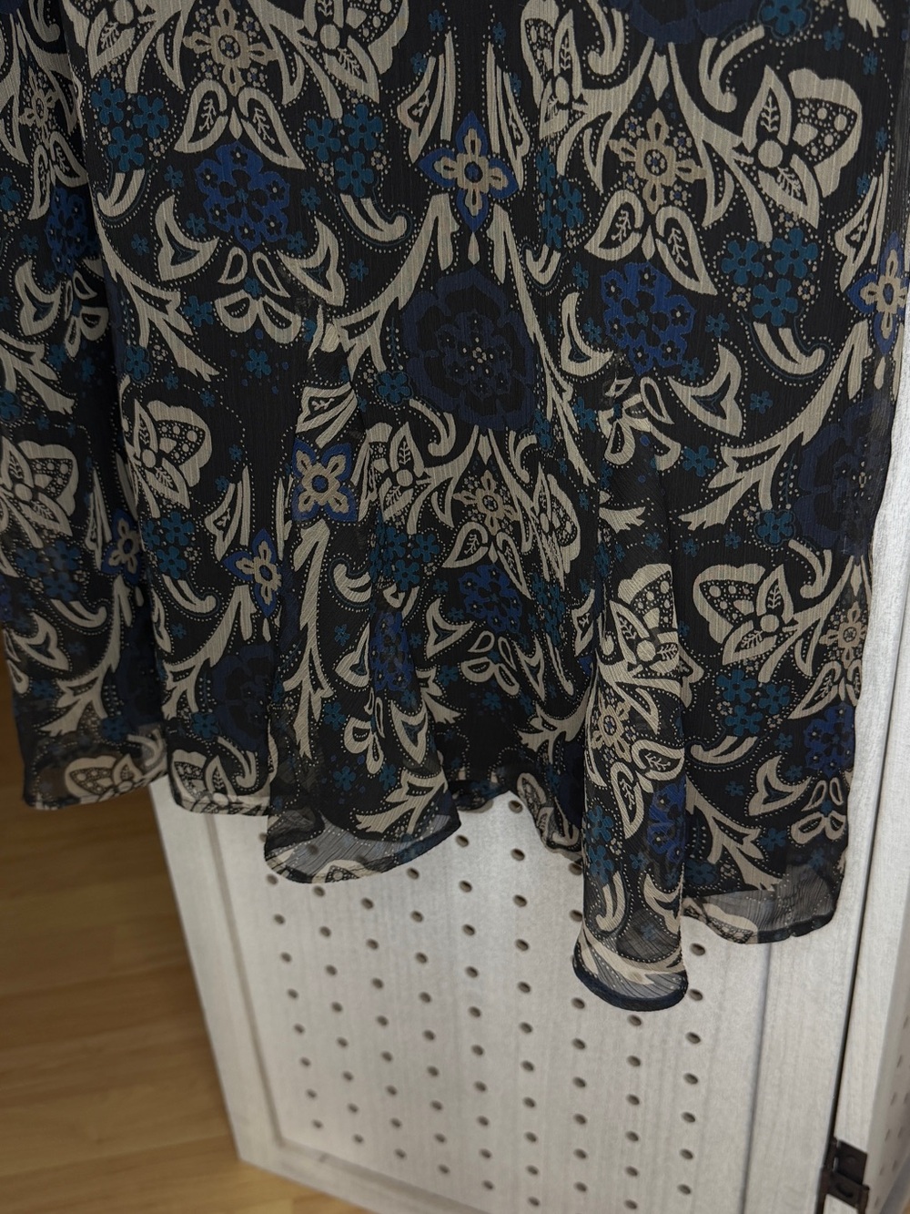 LOFT Navy and Gold Floral Ruffle Midi Dress sz OP - Picture 5 of 8